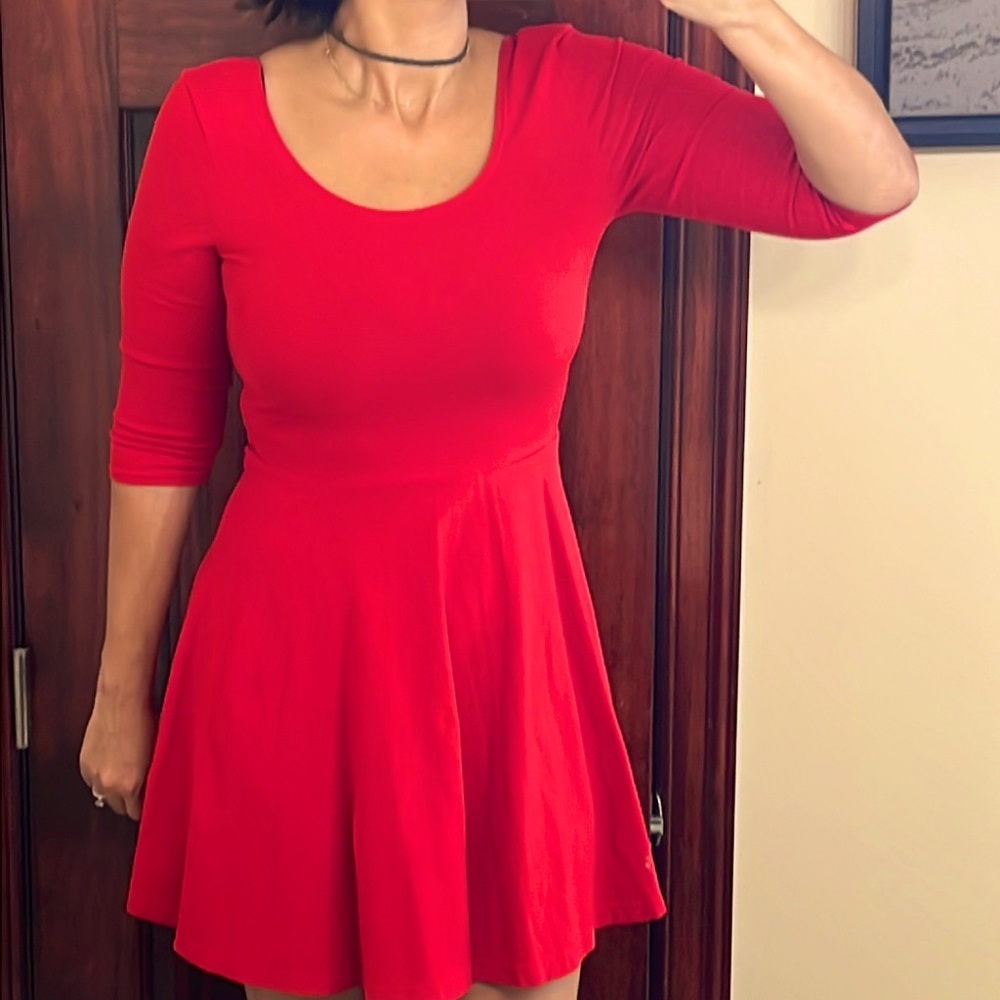 3/4 Sleeve Tight Red Express dress - size small